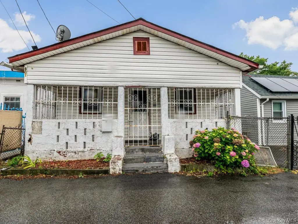 901 Harding Park, Bronx, NY 10473 - #1