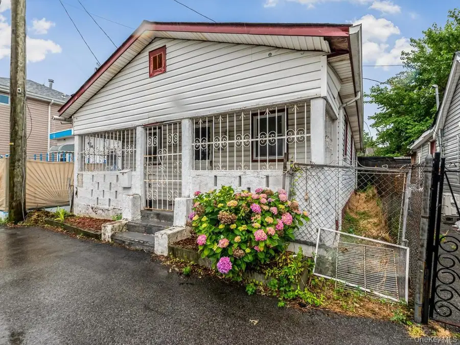 901 Harding Park, Bronx, NY 10473 - #3