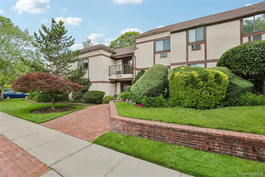 530 Hudson Avenue, Cedarhurst, NY 11516 - #2