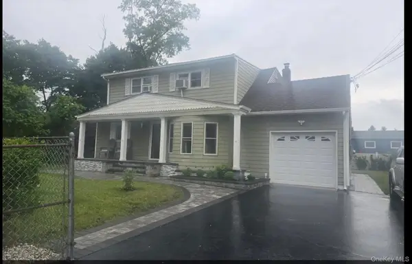 18 Cyprus Avenue, Brentwood, NY 11717