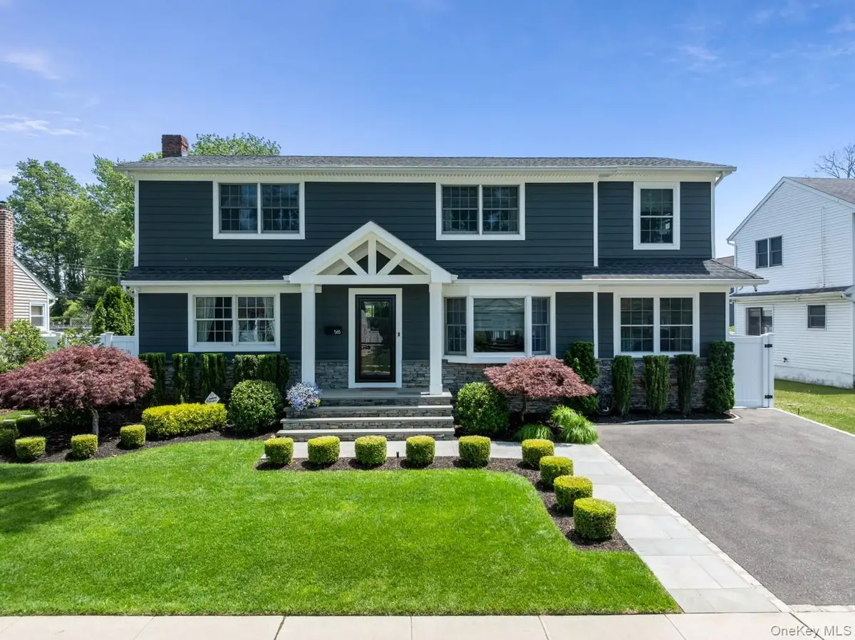 565 Kell Place, Seaford, NY 11783 - #1