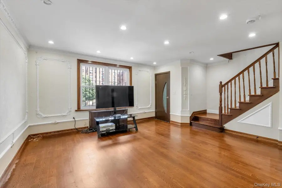 105-06 62nd Drive, Forest Hills, NY 11375 - #3
