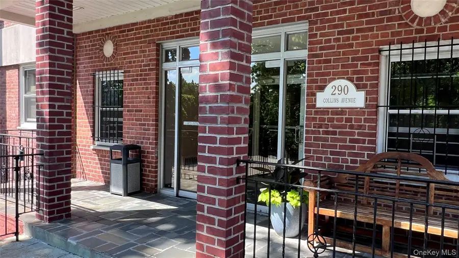 290 Collins Avenue #8E, Fleetwood, NY 10552 - #3