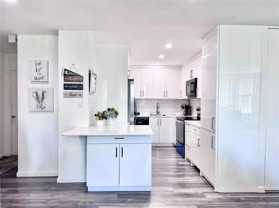 10-21 162 Street #5D, Beechhurst, NY 11357 - #2