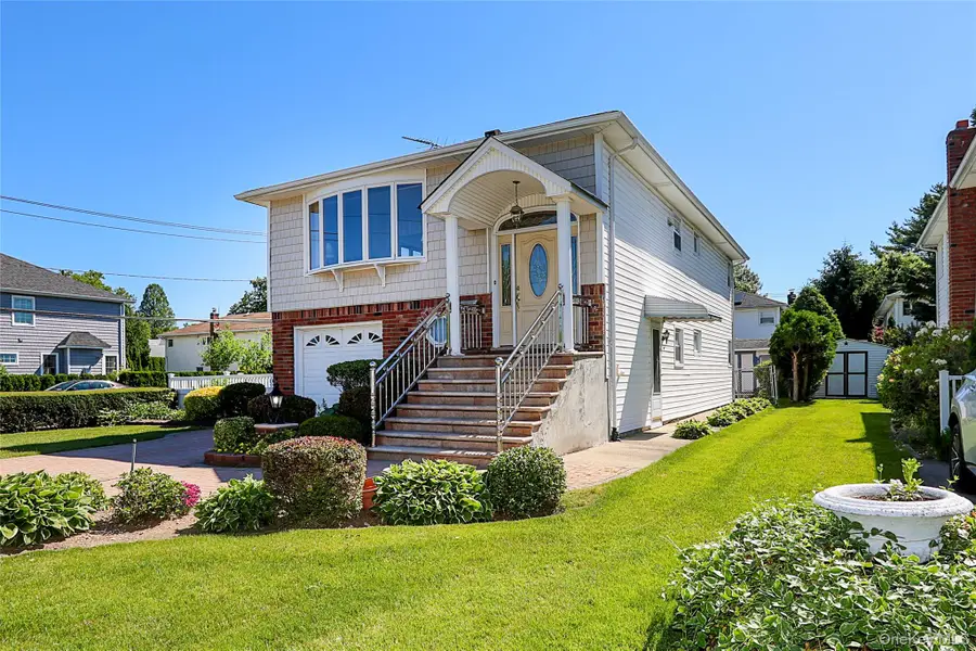 49 Lee Avenue, Albertson, NY 11507 - #2