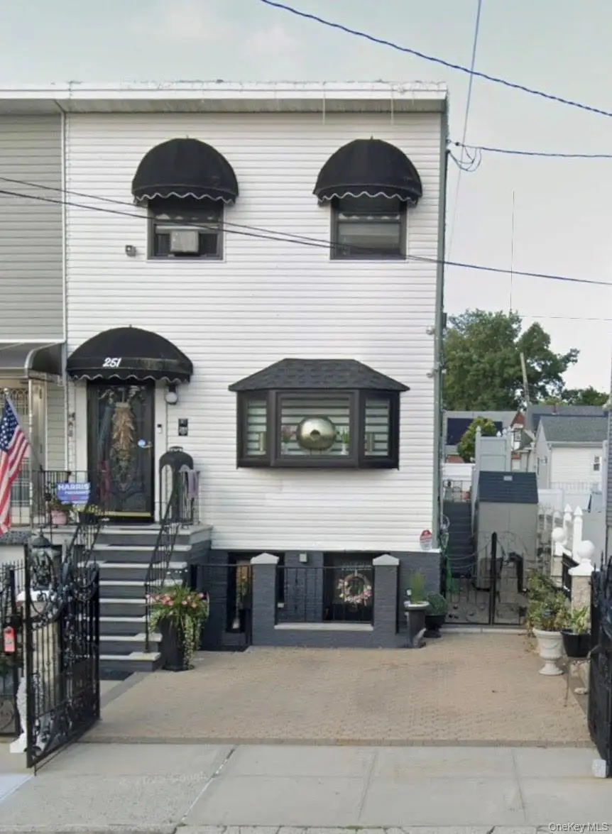 251 Longstreet Avenue, Bronx, NY 10465 - #1