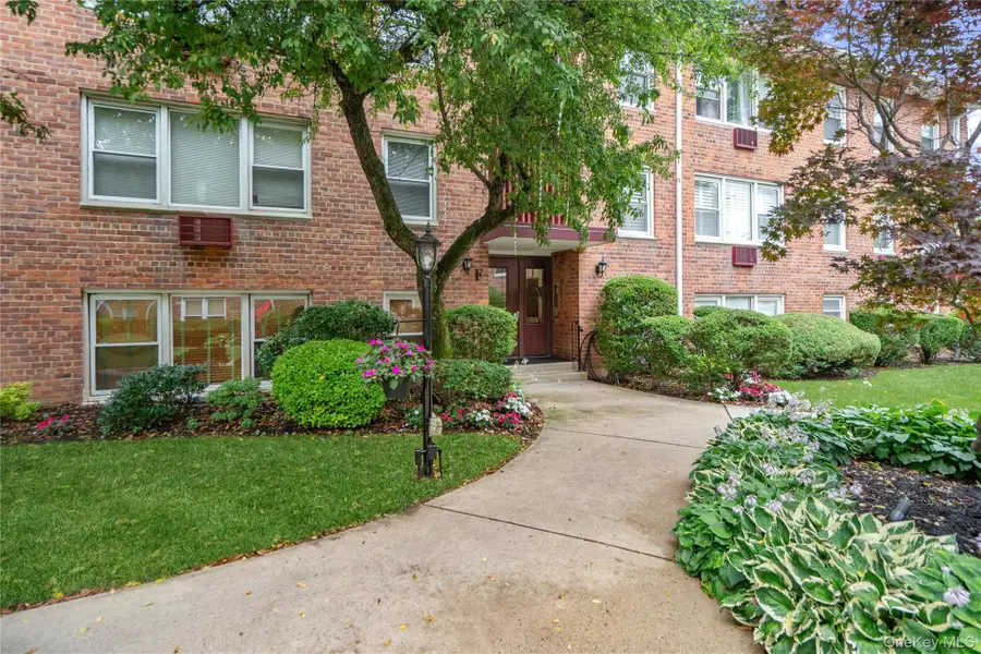 61 Maine Avenue #F15, Rockville Centre, NY 11570 - #2