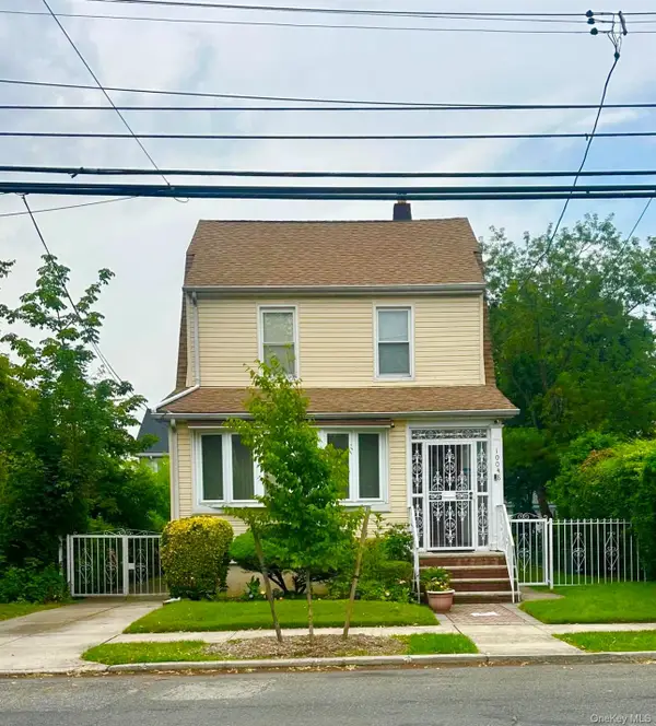 Address Withheld By Seller, Queens Village, NY 11429