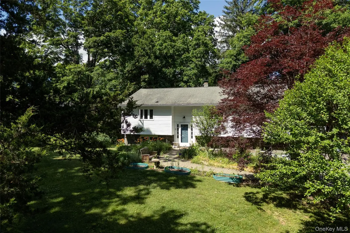 22 Crosmour Road, Rhinebeck, NY 12572 - #1