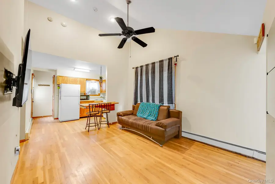 650 College Road, Farmingville, NY 11738 - #3