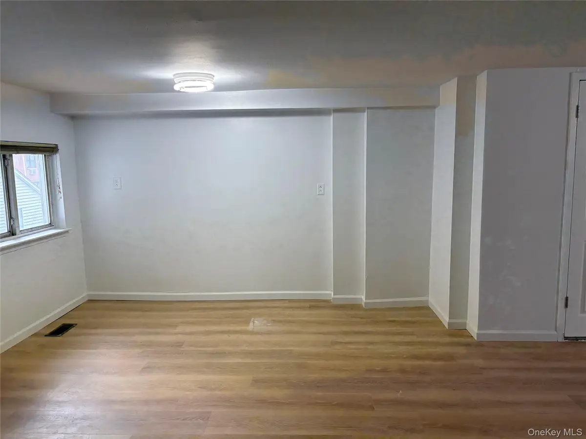 277 Graff Avenue, Bronx, NY 10465 - #1