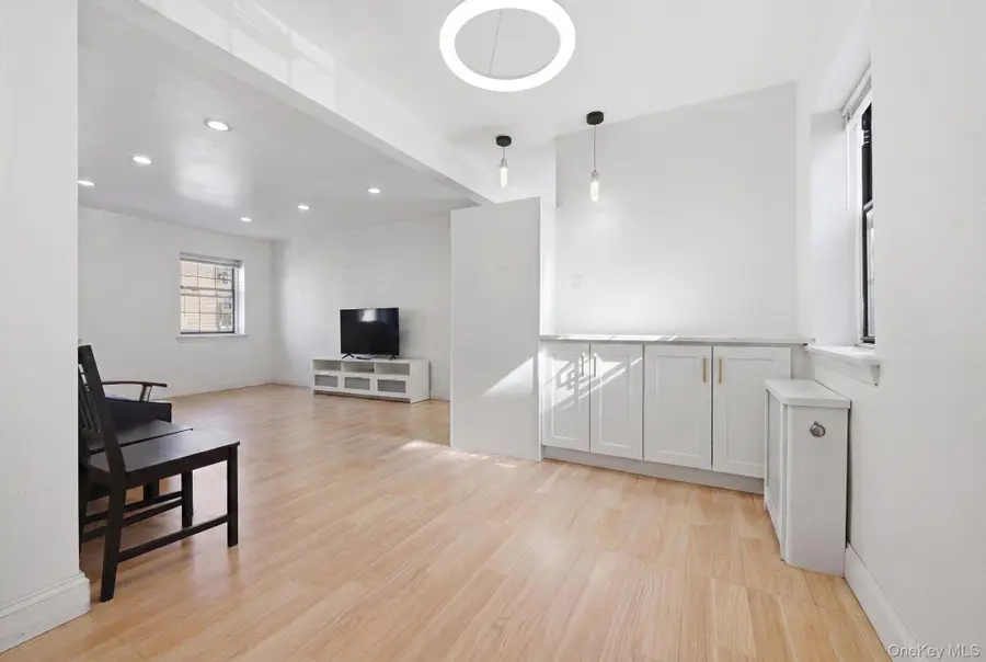 7837 Main Street #2D, Flushing, NY 11367 - #3