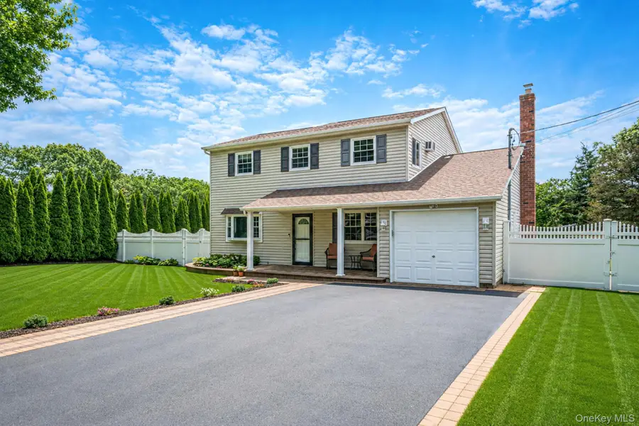 320 Peconic Avenue, Medford, NY 11763 - #3
