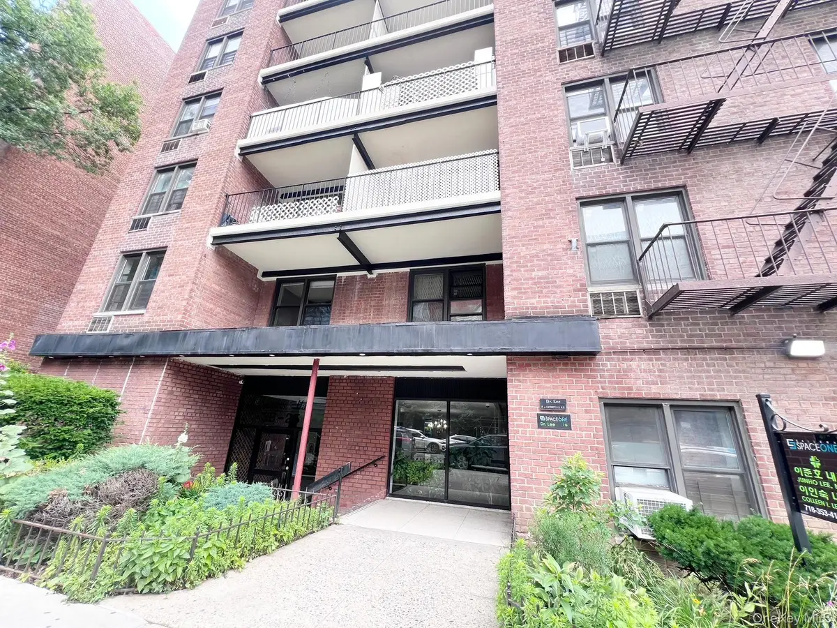 38-25 Parsons Boulevard #5A, Flushing, NY 11354 - #1