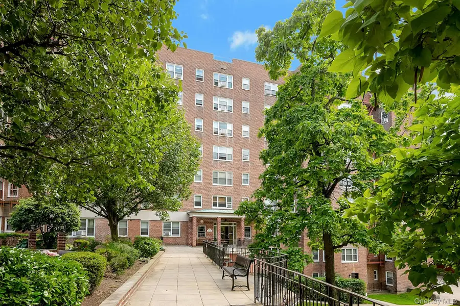 280 Collins Avenue #6D, Fleetwood, NY 10552 - #2