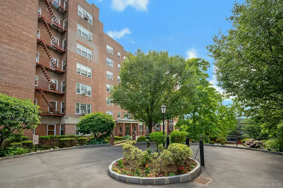 280 Collins Avenue #6D, Fleetwood, NY 10552 - #3