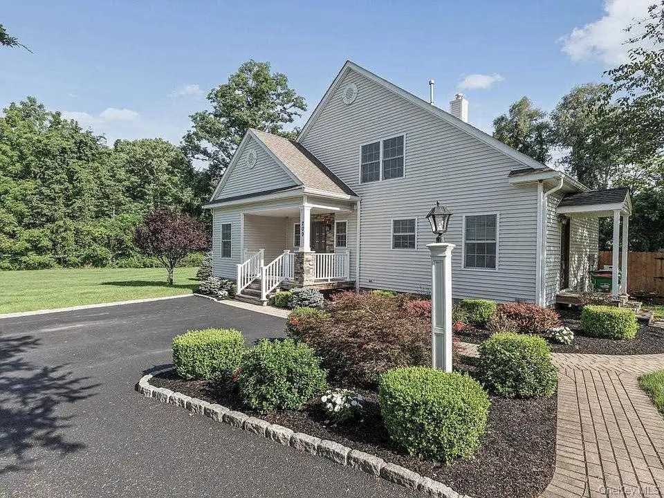 209 Carol Lane, Fishkill, NY 12524 - #1