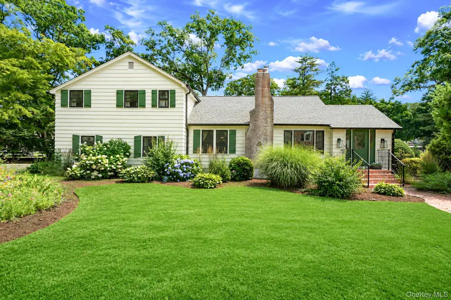 52 Albermarle Avenue, Huntington Station, NY 11746 - #2