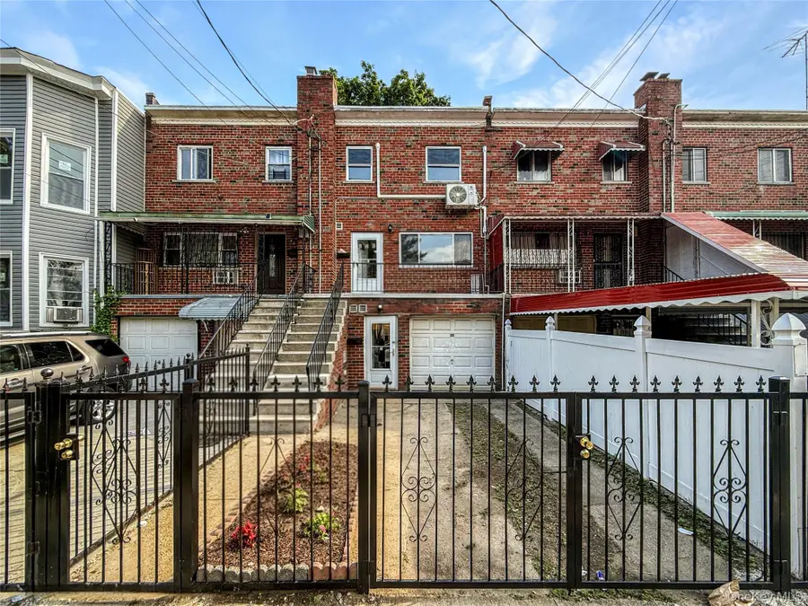 806 E 227th Street, Bronx, NY 10466 - #2