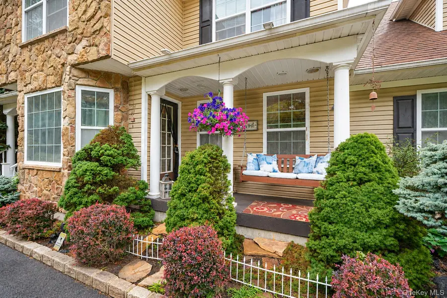 17 Holmes Avenue, Eastport, NY 11941 - #2