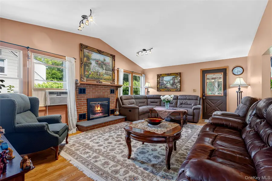 9 Cross Lane, Cortlandt Manor, NY 10567 - #2