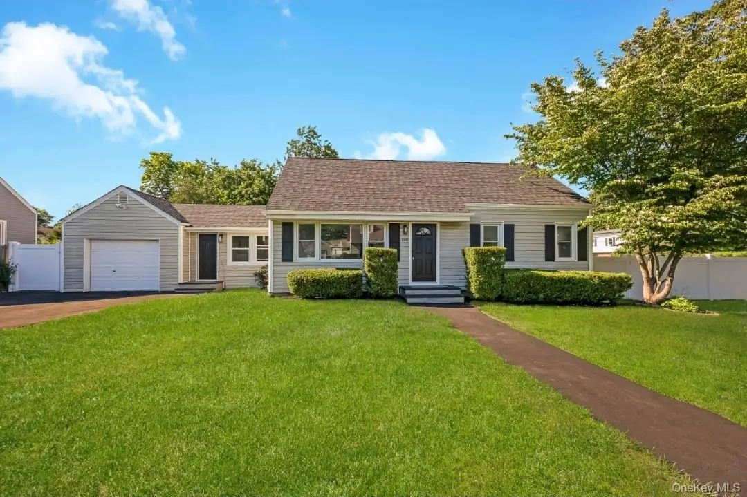 200 4th Avenue, East Northport, NY 11731 - #1