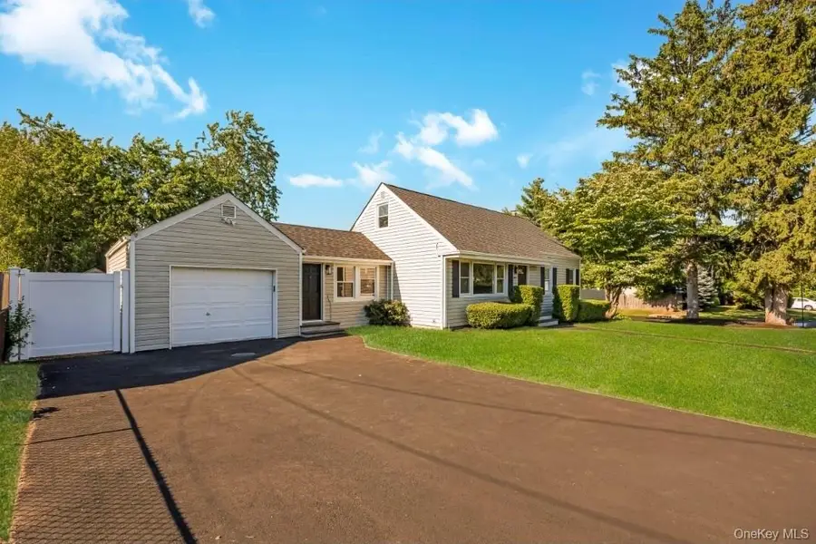 200 4th Avenue, East Northport, NY 11731 - #2