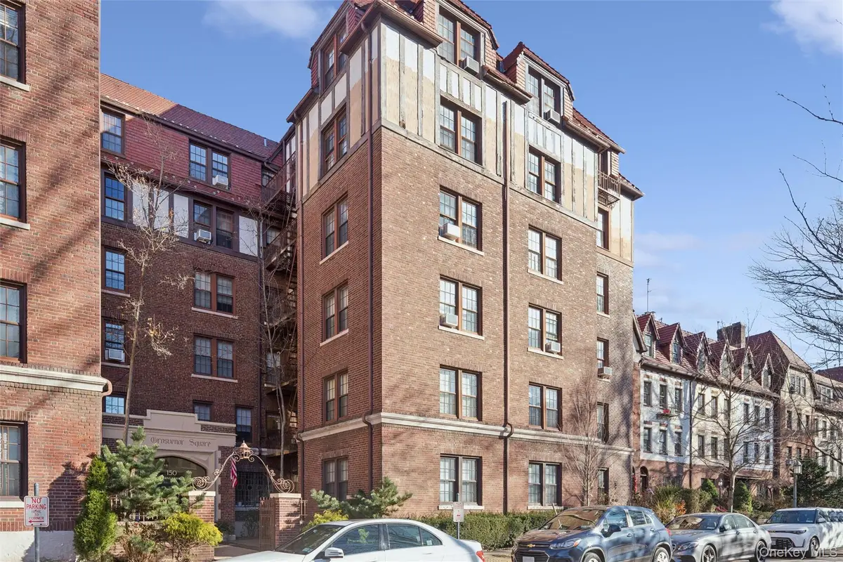 150 Burns Street #3A, Forest Hills, NY 11375 - #1