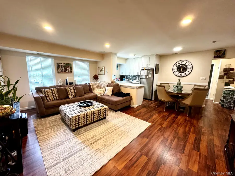 12 Denver Court #d12, Coram, NY 11727 - #2