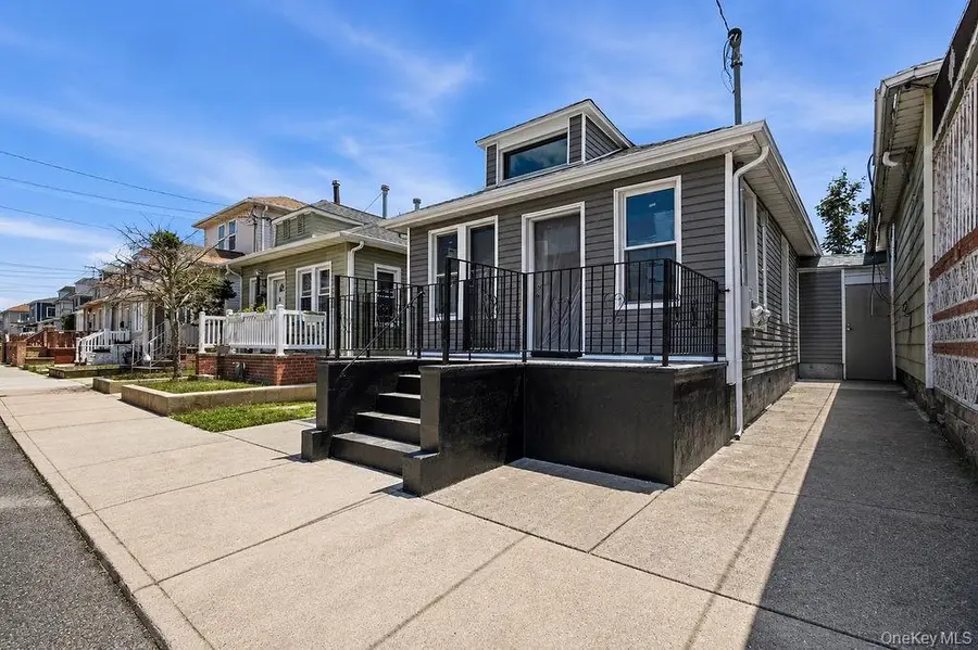 69-39 Elizabeth Avenue, Far Rockaway, NY 11692 - #3