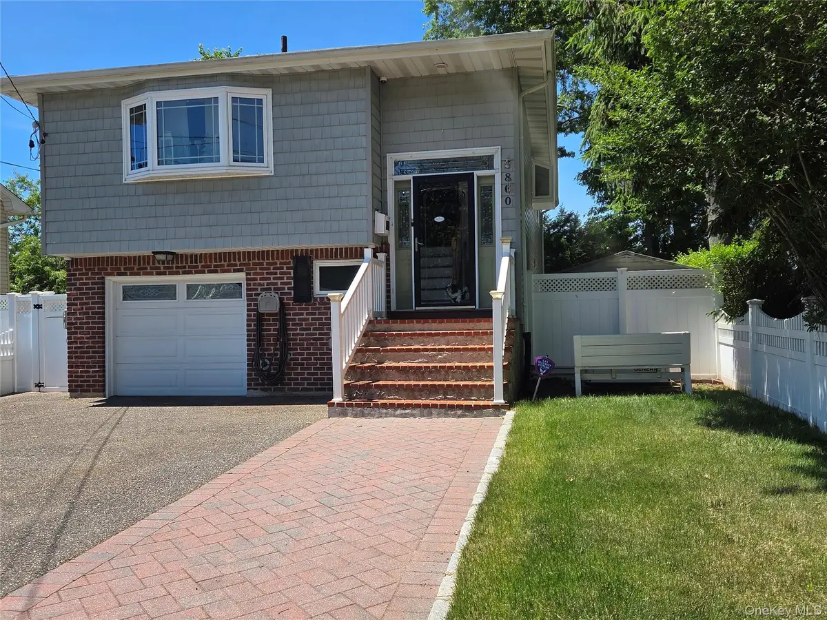 860 Udall Road, West Islip, NY 11795 - #1