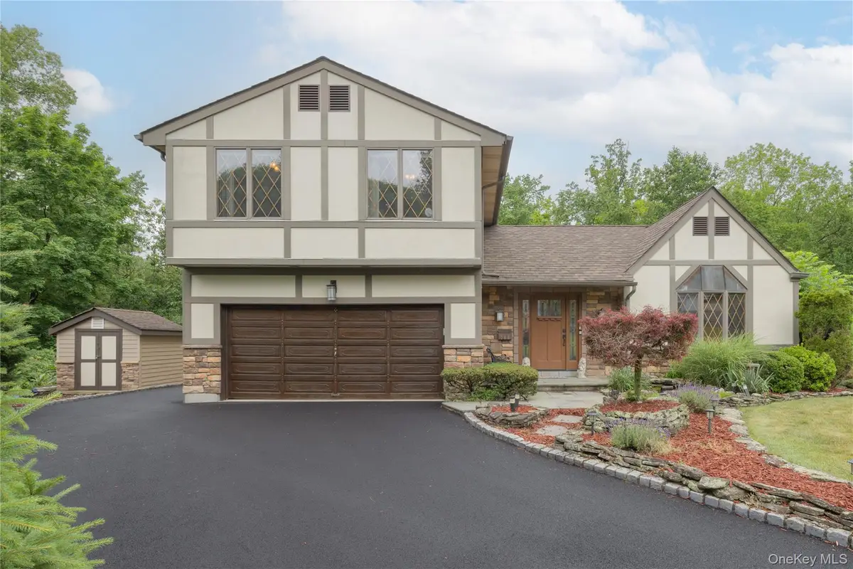 268 W Central Avenue, Pearl River, NY 10965 - #1