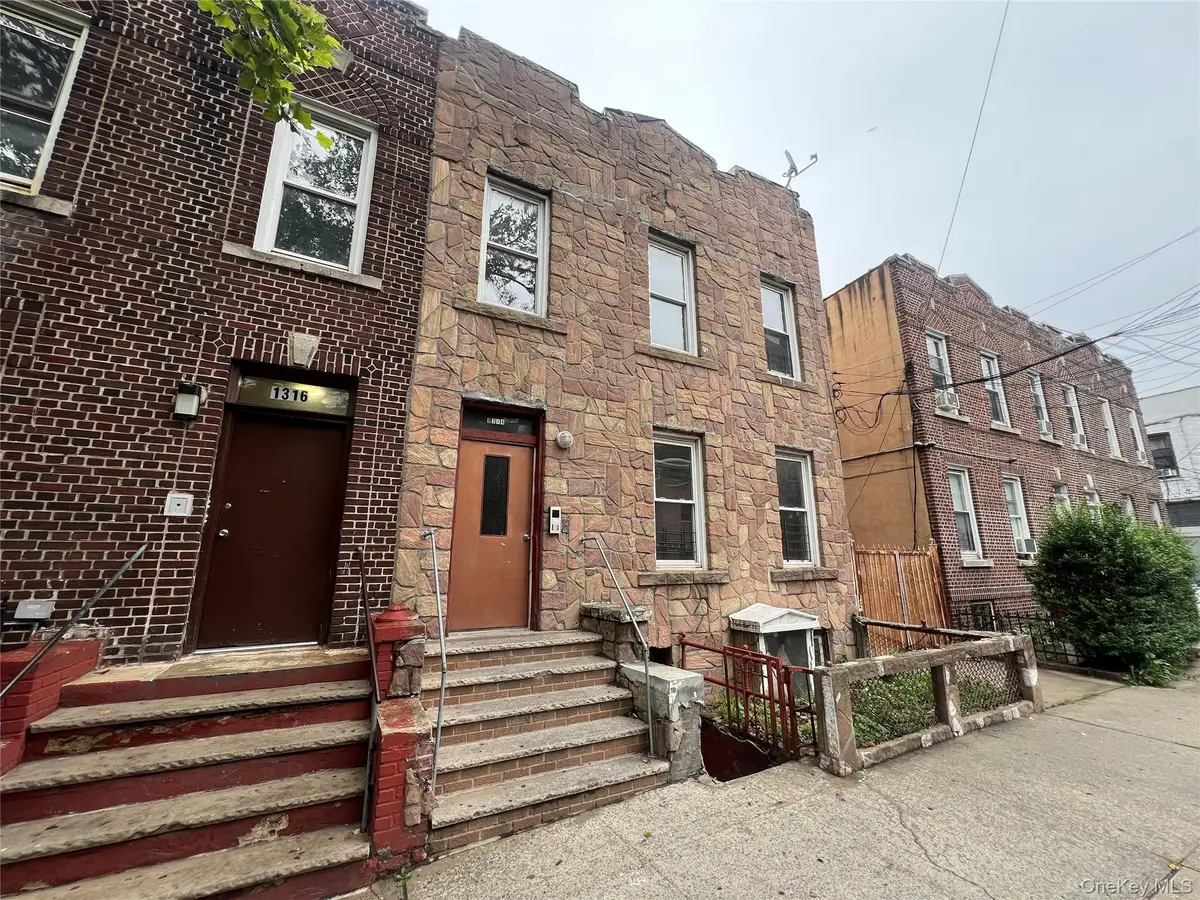 1314 Stratford Avenue, Bronx, NY 10472 - #1