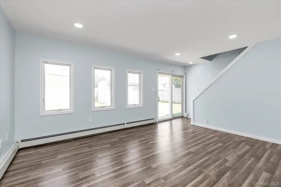 5 Trumpet Lane, Levittown, NY 11756 - #2