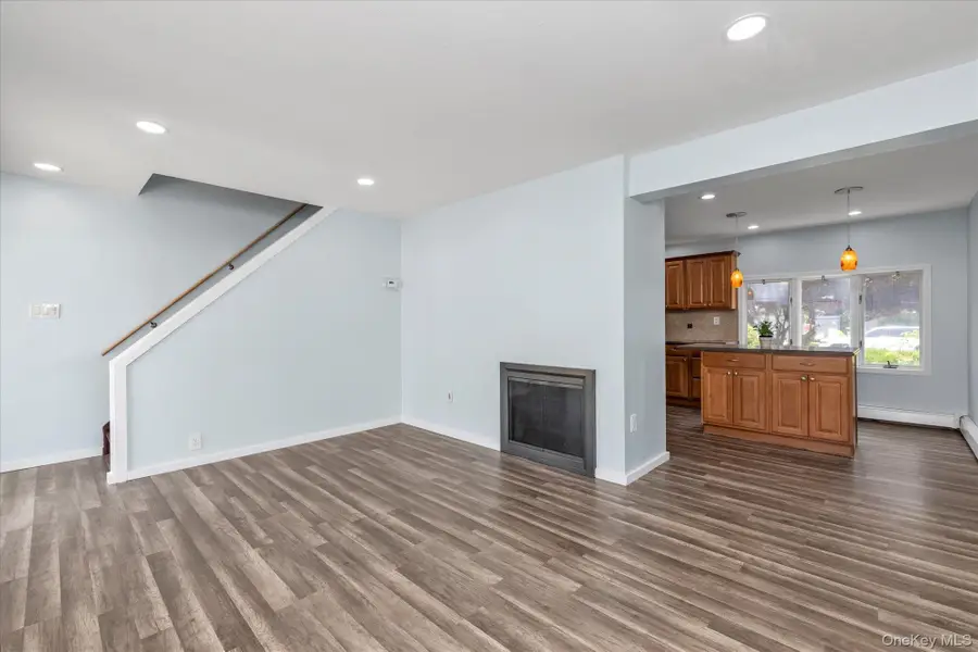 5 Trumpet Lane, Levittown, NY 11756 - #3