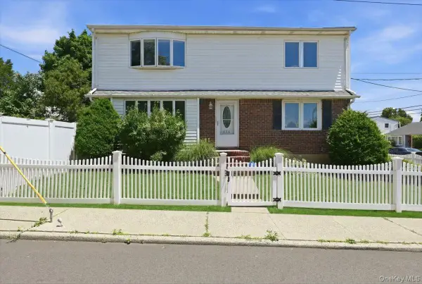 258 Marguerite Avenue, Floral Park, NY 11001