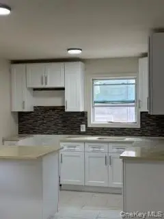 84 N 17th Street, Wheatley Heights, NY 11798