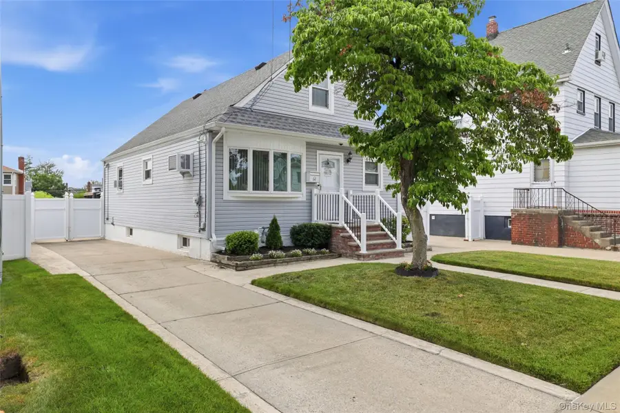 64 Lehrer Avenue, Elmont, NY 11003 - #3