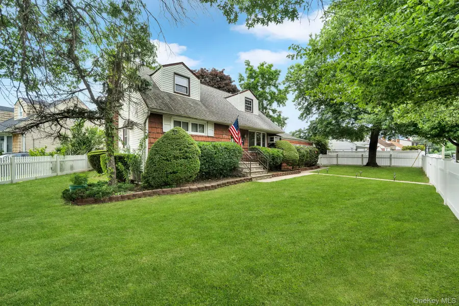 1582 Bellmore Road, North Bellmore, NY 11710 - #3