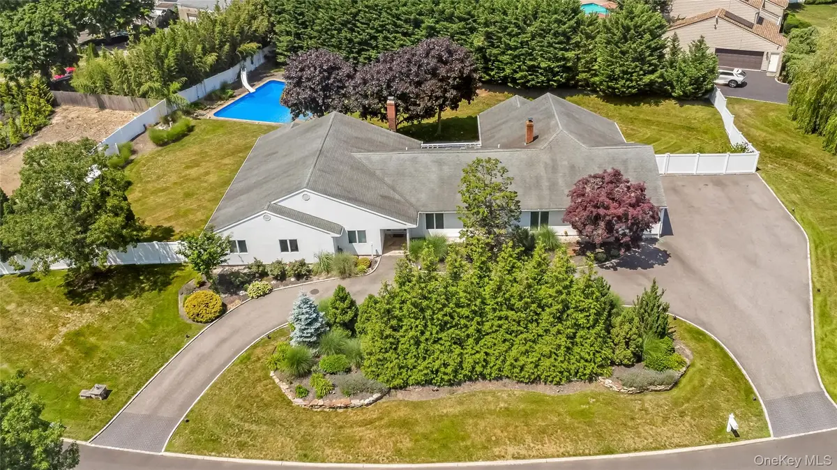 6 Twilight Court, Melville, NY 11747 - #1