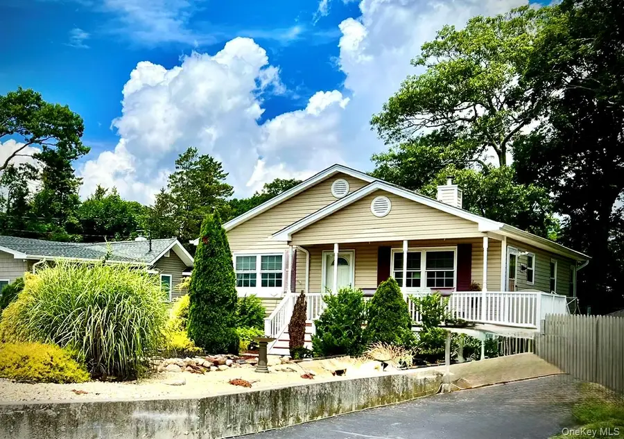 89 Rugby Drive, Shirley, NY 11967 - #2