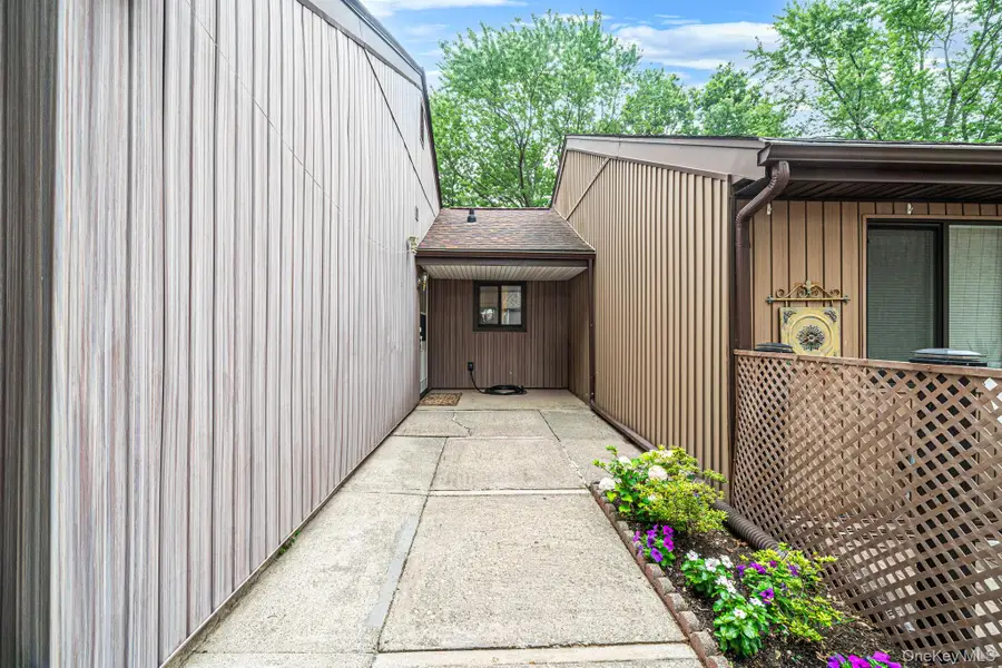 194 Strathmore Gate Drive, Stony Brook, NY 11790 - #3