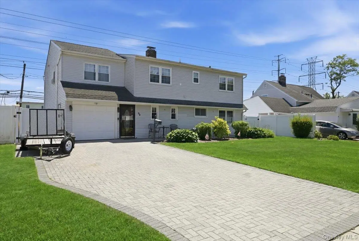 30 Universe Drive, Levittown, NY 11756 - #1