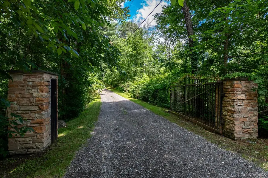 242 Milan Hollow Road, Rhinebeck, NY 12572 - #2
