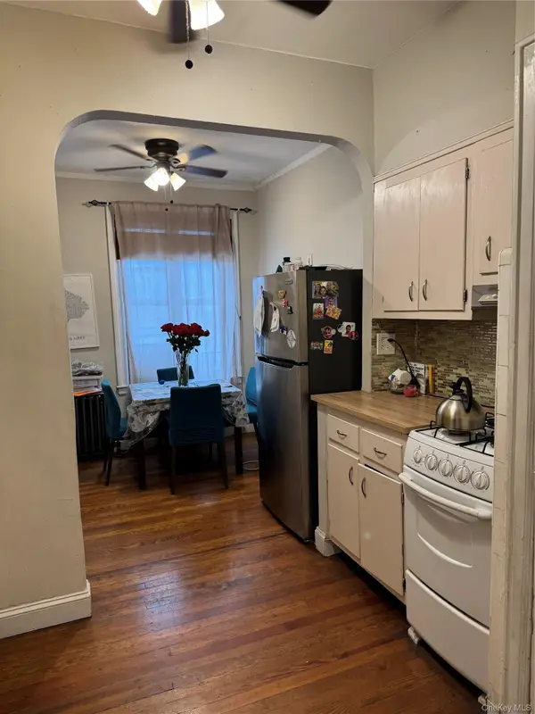 2922 Barnes Avenue #6L, Bronx, NY 10467
