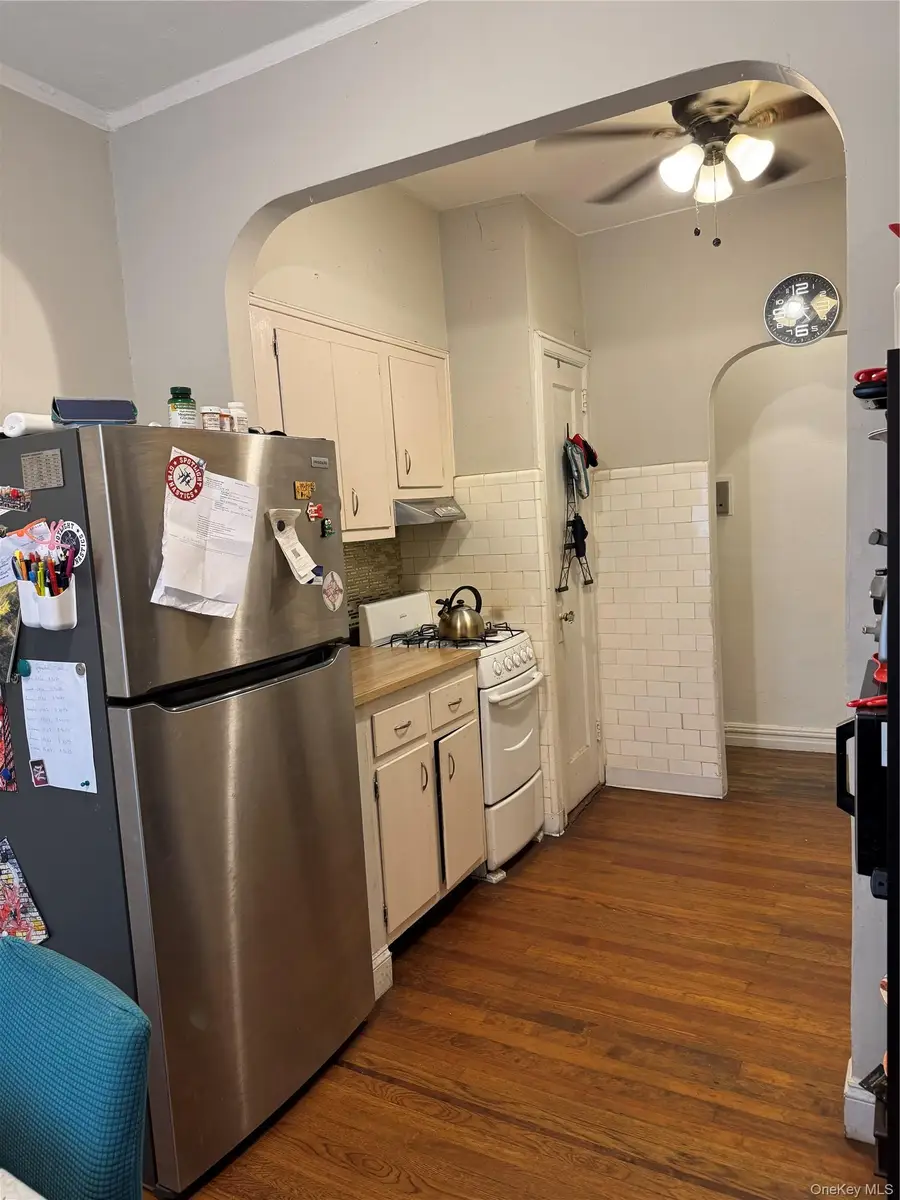 2922 Barnes Avenue #6L, Bronx, NY 10467 - #3