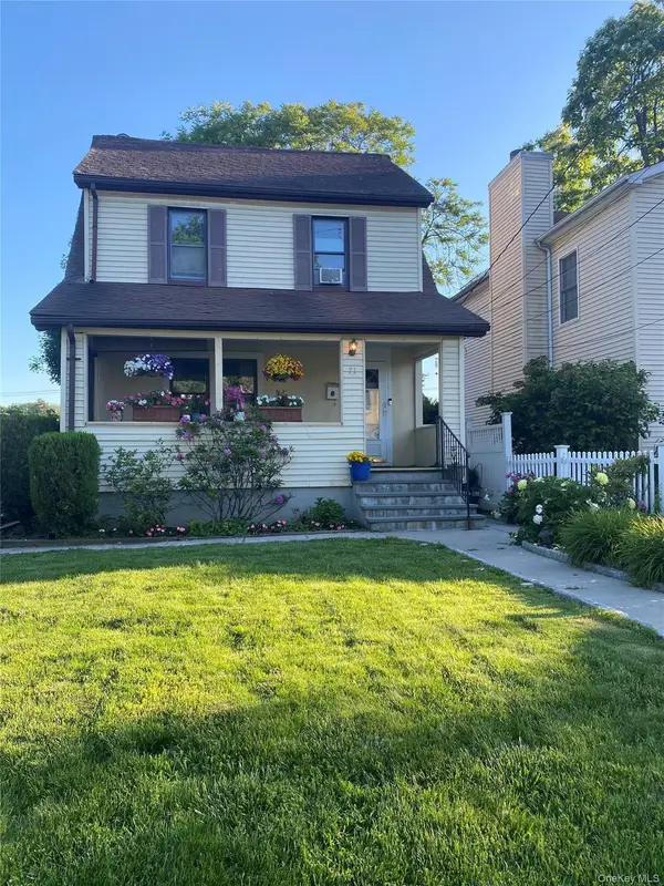 71 Longdale Avenue, White Plains, NY 10607