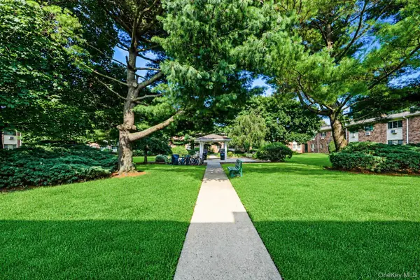 2449F Union Boulevard #9B, Islip, NY 11751