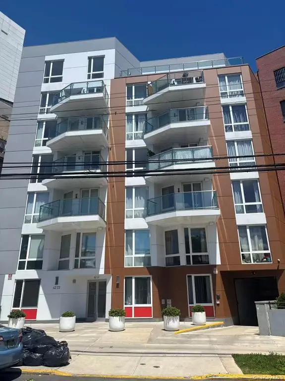 4223 Parsons Boulevard #5D, Flushing, NY 11355 - #1