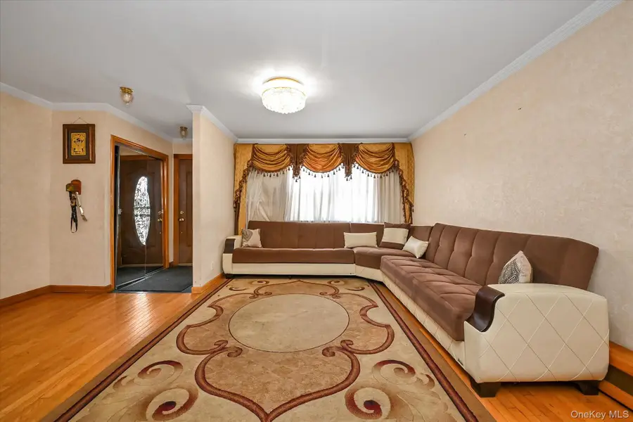 15052 76th Road, Flushing, NY 11367 - #3